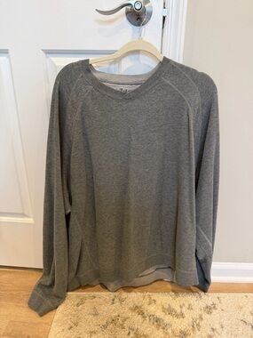 Tommy Bahama Island Zone Men's 2XL Gray V-Neck Sweater Long Sleeve Pullover